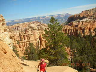 Bryce Canyon - Peek-a-boo loop - Adam