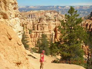 Bryce Canyon - Peek-a-boo loop- Adam