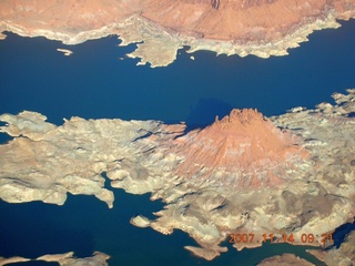 36 6be. aerial - Lake Powell