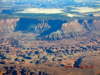 81 6be. aerial - Canyonlands