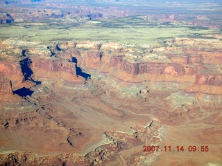 89 6be. aerial - Canyonlands