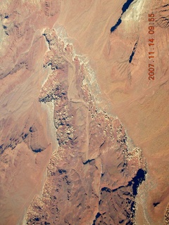 91 6be. aerial - Canyonlands