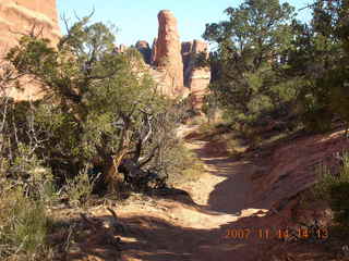 158 6be. Arches National Park - Devils Garden hike