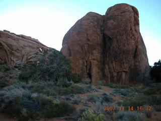 284 6be. Arches National Park - Devils Garden hike