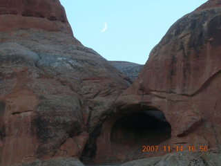 290 6be. Arches National Park - Devils Garden hike
