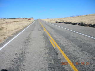 364 6bg. Canyonlands National Park road