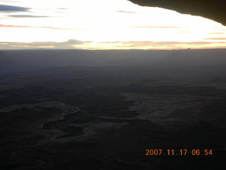 11 6bh. Canyonlands National Park - Mesa Arch dawn