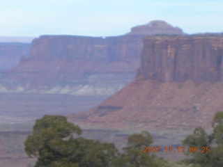 68 6bh. Canyonlands National Park - Grand View Overlook