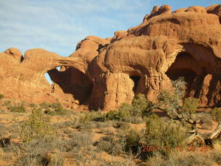 63 6bj. Arches National Park - Double Arch