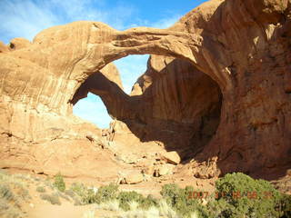69 6bj. Arches National Park - Double Arch