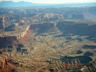 92 6bj. aerial - Canyonlands
