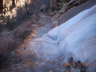318 6cw. Zion National Park- Hidden Canyon hike - serious ice on path