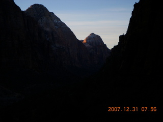 14 6cx. Zion National Park - sunrise Angels Landing hike