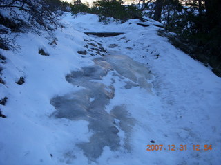 251 6cx. Zion National Park - West Rim hike - ice