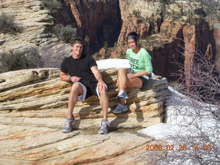 57 6eu. Zion National Park - Angels Landing hike - other hikers