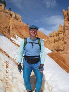 230 6f1. Bryce Canyon - Navajo Loop hike - Adam