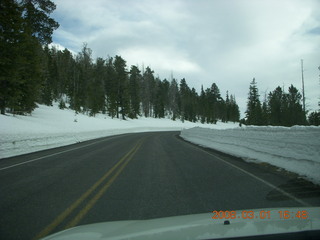 352 6f1. Bryce Canyon - road with snow