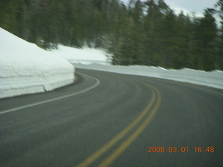 354 6f1. Bryce Canyon - road with snow