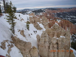 Bryce Canyon - road with snow