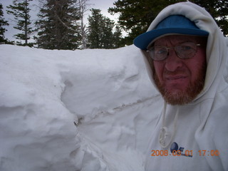 366 6f1. Bryce Canyon - Adam and snow pile