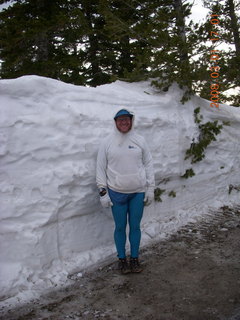 368 6f1. Bryce Canyon - Adam and snow pile
