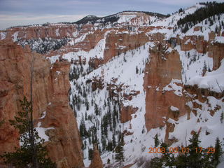 390 6f1. Bryce Canyon - view from viewpoint