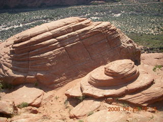 134 6gs. Snow Canyon - Lava Flow overlook - great rock shapes