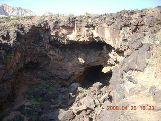135 6gs. Snow Canyon - Lava Flow trail - cave