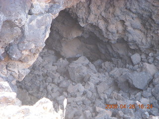 139 6gs. Snow Canyon - Lava Flow trail - cave