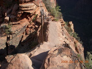 58 6gt. Zion National Park - Angels Landing hike - chains