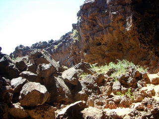 143 6gt. Snow Canyon - Lava Flow cave