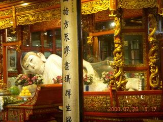 136 6ku. eclipse - Shanghai - Buddhist Temple - lying Buddha