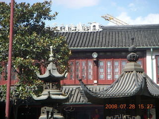 156 6ku. eclipse - Shanghai - Buddhist Temple