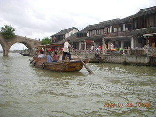137 6kv. eclipse - Shanghai - Zhu Jia Jiao village - boat ride