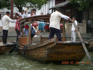 147 6kv. eclipse - Shanghai - Zhu Jia Jiao village - boat ride