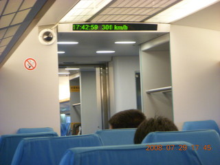437 6kv. eclipse - Shanghai - maglev train 301 km/hour