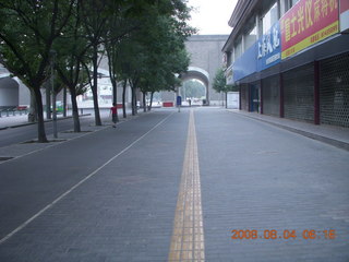 13 6l4. eclipse - Xi'an morning run - city wall again