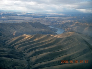 7 6n5. aerial - Washington, Idaho, Oregon flight - Snake River canyon