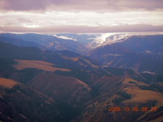 45 6n5. aerial - Washington, Idaho, Oregon flight - Snake River canyon - Hells Canyon