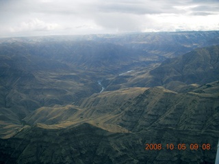 84 6n5. aerial - Washington, Idaho, Oregon flight - Snake River canyon