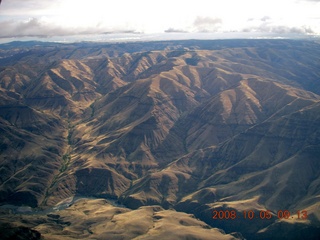 98 6n5. aerial - Washington, Idaho, Oregon flight - Snake River canyon