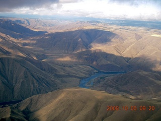 103 6n5. aerial - Washington, Idaho, Oregon flight - Snake River canyon