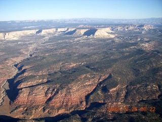 106 6nr. aerial - Utah landscape - orange and white cliffs