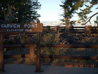 424 6nr. Bryce Canyon - Farview Point sign