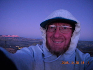 485 6nr. Bryce Canyon - sunset view at Bryce Point - Adam in very low light