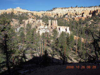 90 6ns. Bryce Canyon - Tower Bridge trail from sunrise