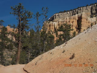 158 6ns. Bryce Canyon - Fairyland trail
