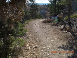 168 6ns. Bryce Canyon - Fairyland trail