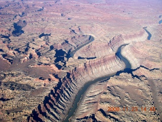167 6pp. aerial - Canyonlands