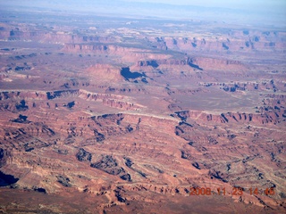 175 6pp. aerial - Canyonlands